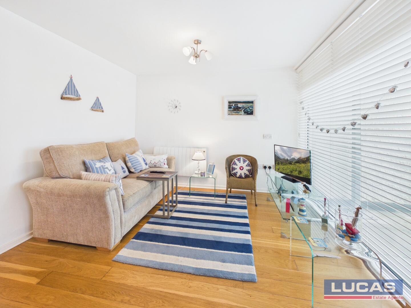 Capel Lodge, Ravenspoint Road, Trearddur Bay
